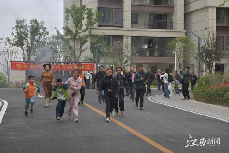 “讓歷史告訴未來——國防動員·人民防空紅色溯源贛南采風行”巡禮