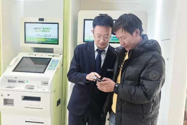 八年“郵愛”路 點亮萬顆星——寫在“郵愛公益”八週年之際