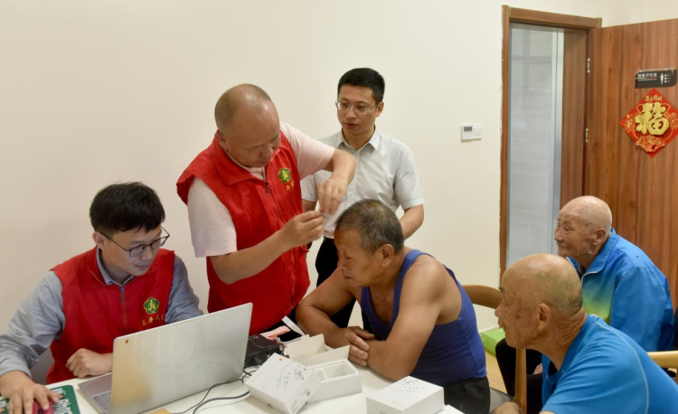 江西樂平：上門服務送溫暖_fororder_圖片9
