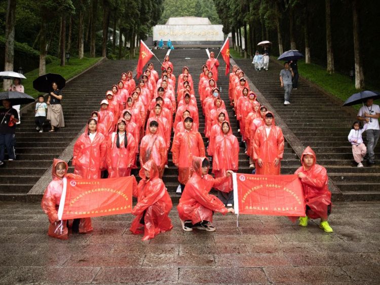 傳承紅色基因 汲取奮進力量 吉安職業技術學院開展“我的井岡行”紅色研學實踐活動_fororder_微信圖片_20250702100633