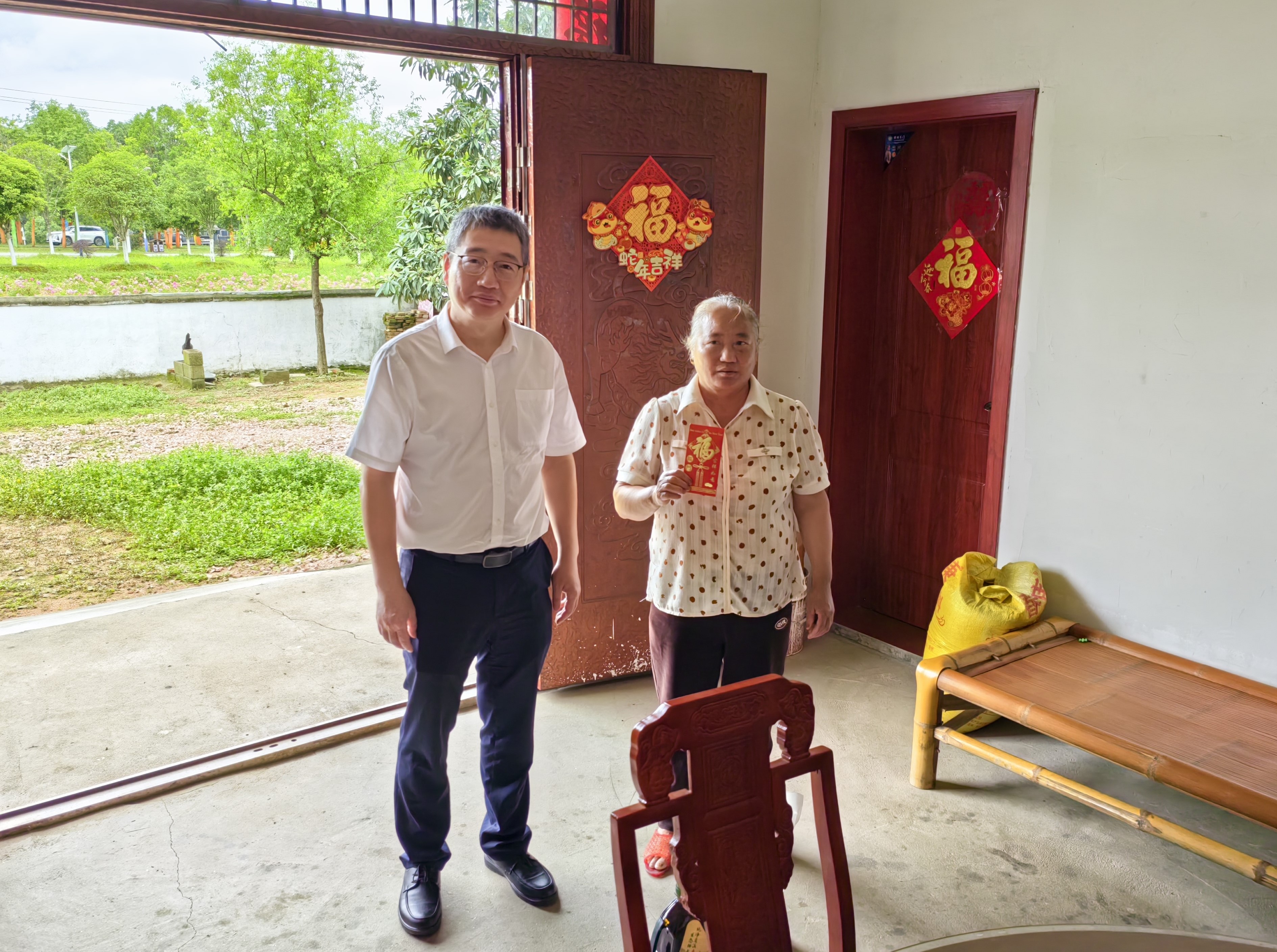 南昌航空大學赴學校鄉村振興幫扶點排上村走訪慰問_fororder_微信圖片_20250527152459