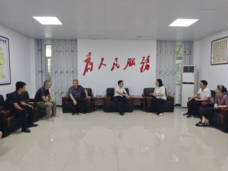 江西製造職業技術學院點滴輔導員工作室師生團隊赴贛州大埠鄉開展專題調研