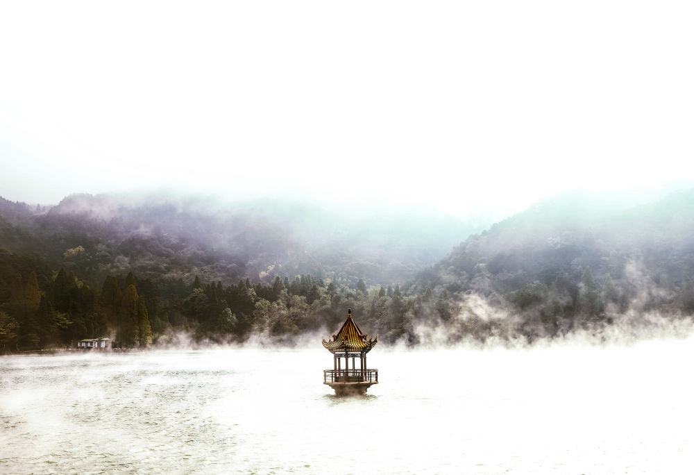 以鏡頭為媒,共繪“天下悠”之境——“讓世界看見廬山”國際攝影采風活動側記