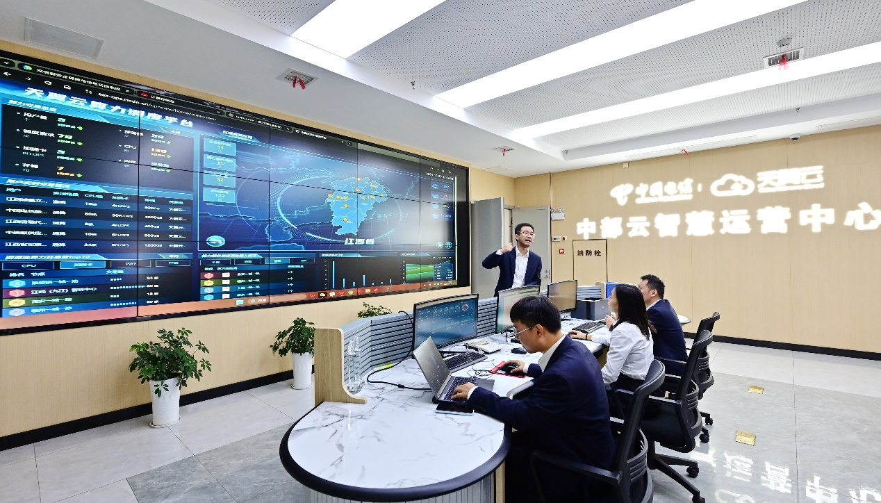 世界電信日：記者團赴贛探訪數字經濟發展新動能_fororder_圖片10