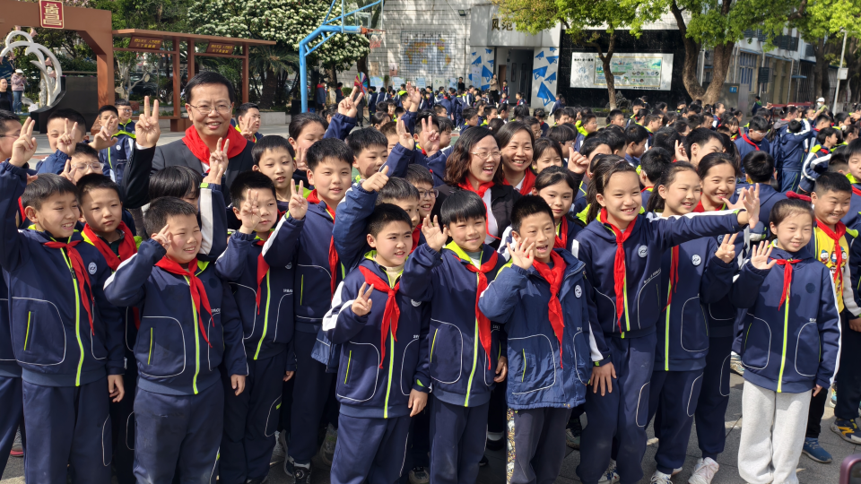 讓鳥兒自由飛翔！南昌啟動第44屆“愛鳥周” 守護藍天精靈_fororder_圖片5