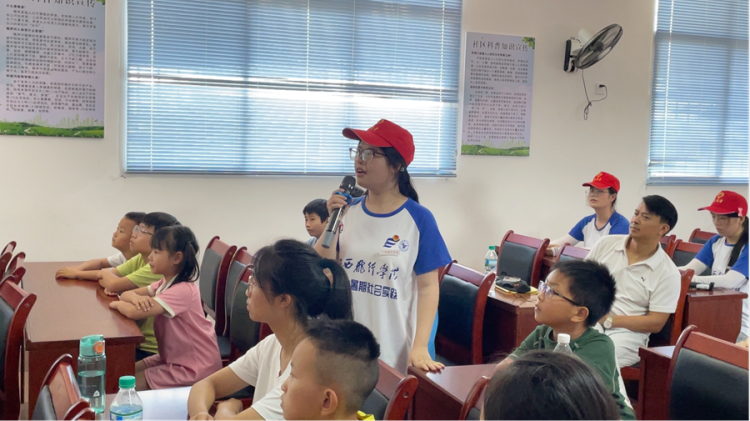 江西飛行學院文法學院：童心港灣燃星火 “三下鄉”中展擔當_fororder_圖片9