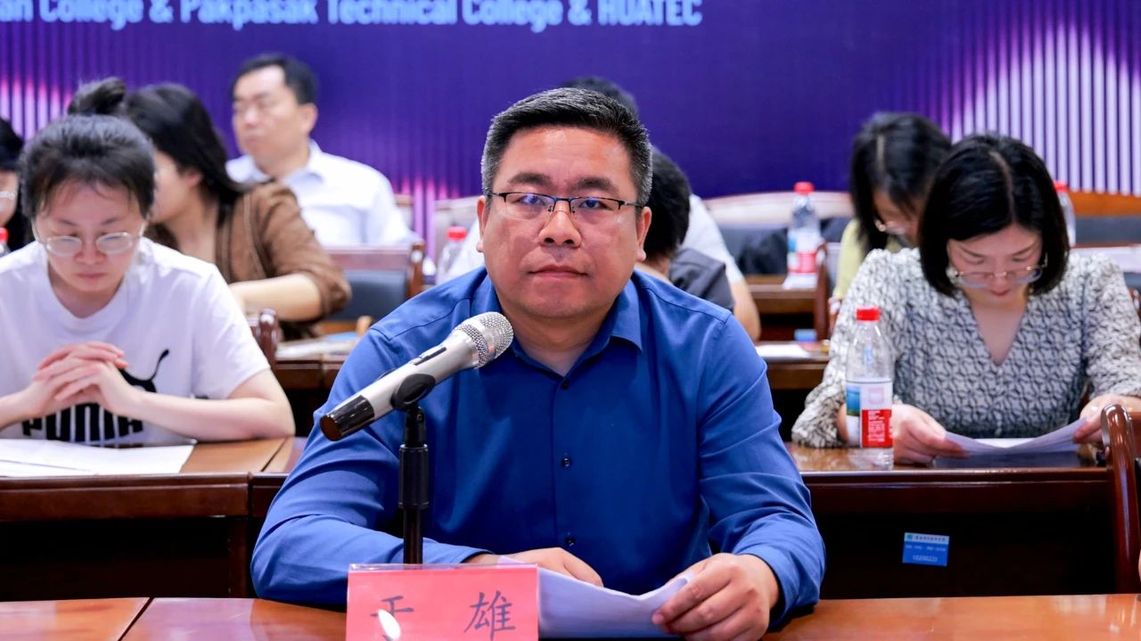吉安職業技術學院-老撾巴巴薩技術學院“經世學堂”正式揭牌成立_fororder_微信圖片_20250513150711