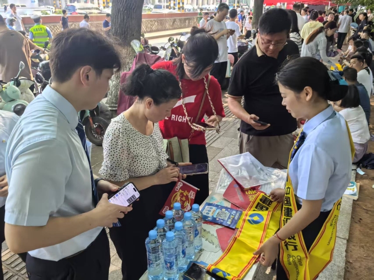 “建行藍”化身愛心助考團，為夢想保駕護航_fororder_微信圖片_20250610103712
