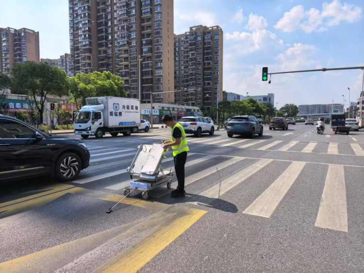 戰高溫 保精準 江西省檢驗檢測認證總院計量院校準南昌首套黑煙車抓拍系統_fororder_圖片7