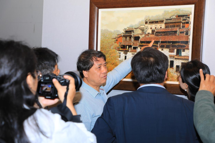 “經典傳承——歷屆中國工藝美術大師作品回巡展”東陽站亮相_fororder_圖片10