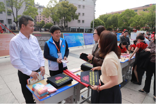 深學細查實改 南城縣讓學習教育落地見效_fororder_圖片16