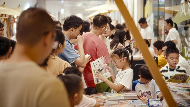 江西省圖書館國慶遊園會啟幕 多元活動推動全民閱讀_fororder_image007