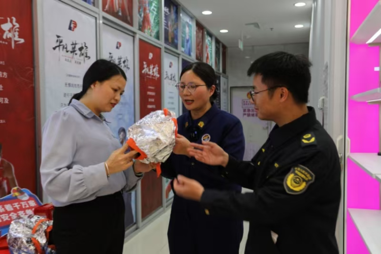 贛州寧都消防聯合縣市場監督管理局開展“315如何辨別消防産品真偽”主題直播活動_fororder_圖片15