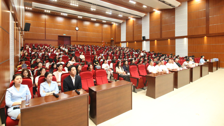 紅旗漫卷《青春·安源》大思政課走進江西財經大學_fororder_圖片8