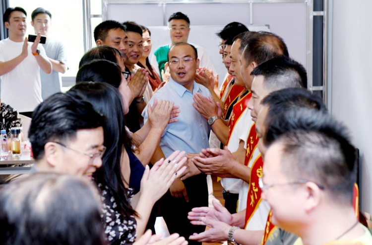 江西樂平：“八一”座談會 “匯智”謀發展_fororder_圖片2