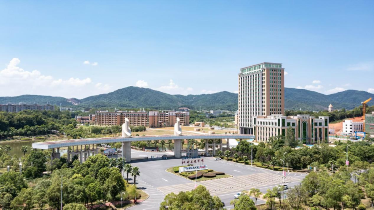 江西工程學院：以數智轉型助力地方産業躍升，書寫産教融合新篇_fororder_圖片1