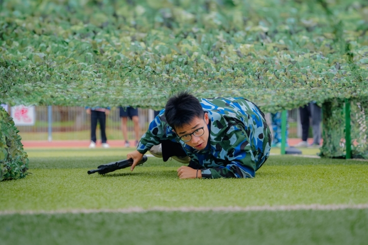 “大手拉小手·共築國防夢” 南昌航空大學舉辦國防教育系列主題活動_fororder_微信圖片_20250602161747