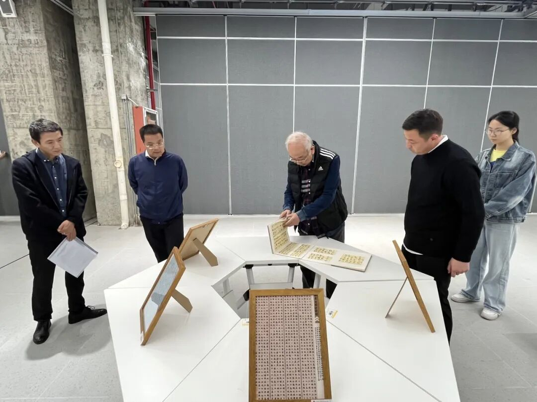 江西省第十二屆大學生書法巡迴展（贛北）在南昌應用技術師範學院舉行_fororder_圖片3