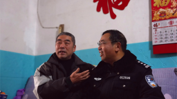 南昌社區民警陳榮福：紮根社區36年 用心守護萬家安寧