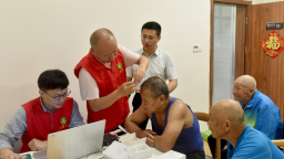 江西樂平：上門服務送溫暖