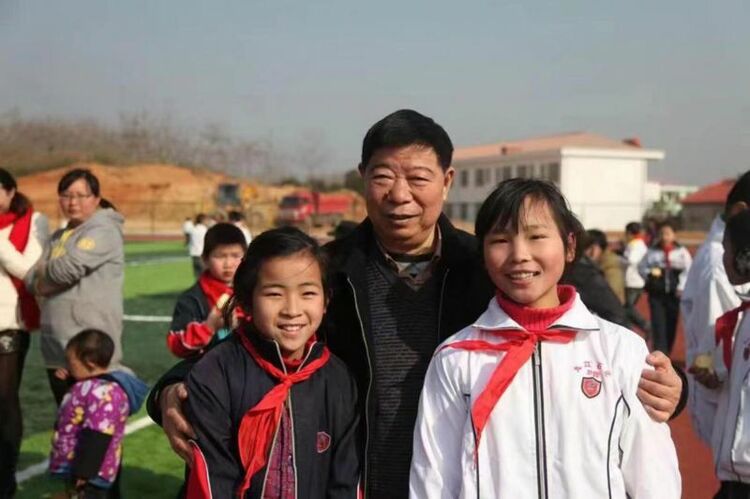 江西都昌縣：離退休幹部“三當”助力鄉村振興