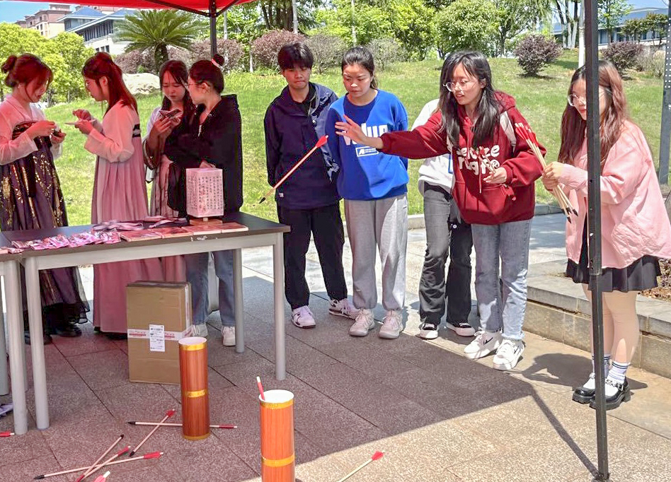 江西農業大學南昌商學院：傳統文化“大餐”推動主題教育入腦入心_fororder_8-1