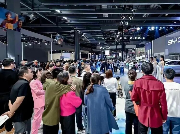 五一假期發放消費券逾1.7億，江西商貿消費強勁復蘇_fororder_1-1