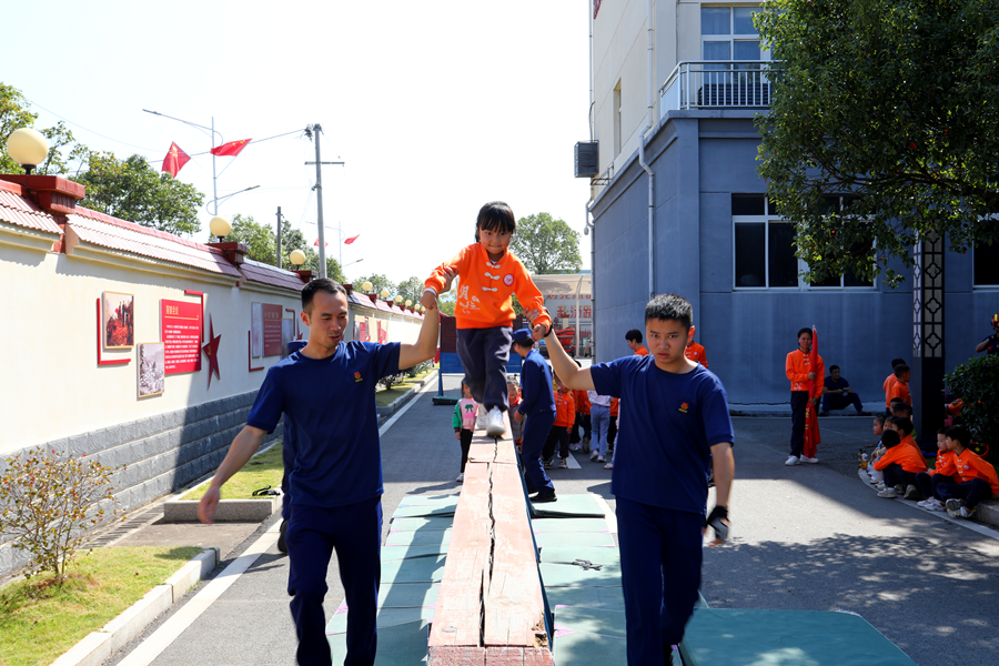 贛州寧都消防：幼兒園師生“探秘”消防站_fororder_145
