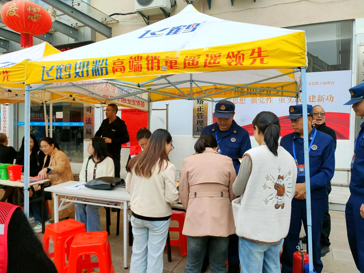 贛州寧都消防：“擺攤設點”送平安 助推“119”宣傳月活動_fororder_62
