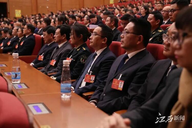 江西省十四屆人大二次會議在南昌勝利閉幕