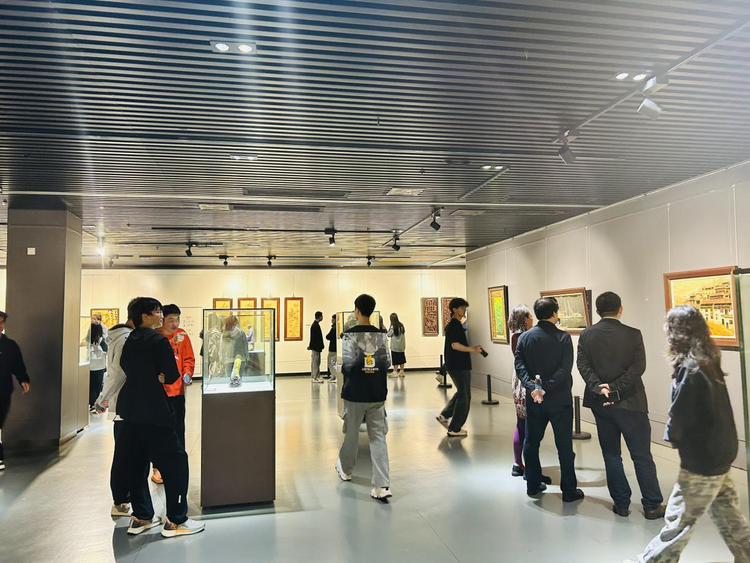 “經典傳承——歷屆中國工藝美術大師經典作品展”宜春站開啟_fororder_14