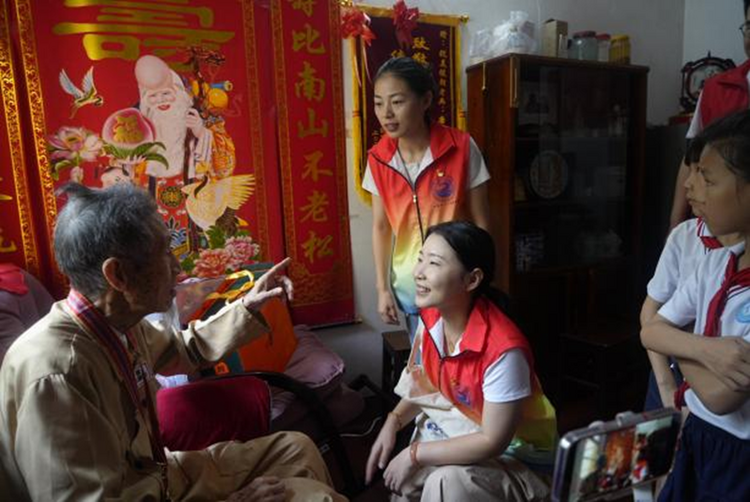 南昌工學院大思政志願服務隊慰問抗美援朝老兵_fororder_圖片7