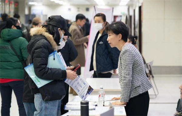 遼寧省2025年女大學生專場招聘會舉辦 近萬崗位助力巾幗逐夢_fororder_婦聯招聘4