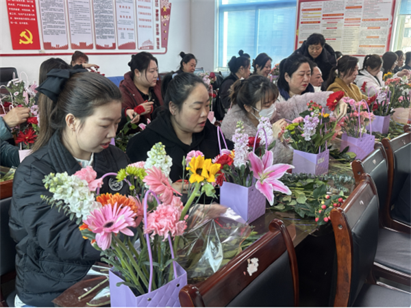 新民市：繽紛活動展現“她”風采_fororder_新民婦女節4