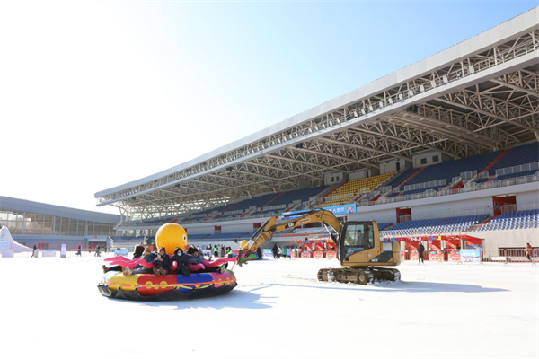 瀋陽金玫瑰冰雪演藝大世界暨沈河區第一屆中小學趣味冰雪運動會啟動