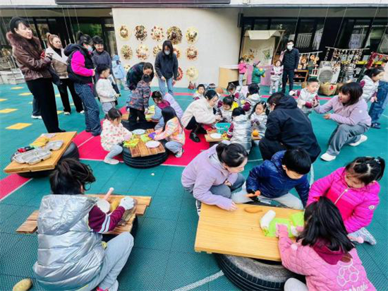 瀋陽文化路幼兒園開展“曬秋”自主遊戲活動