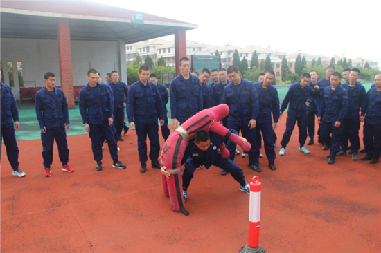 “青春火焰藍 為國慶獻禮”⑥|大連市消防救援支隊趙艷民二十五年奮戰在一線