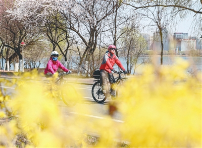 人間四月天 盛京花正好