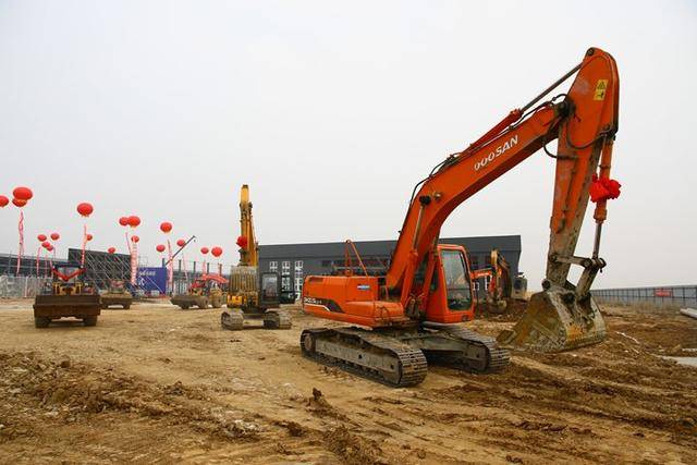 葫蘆島80個“飛地經濟”暨重點項目集中開工