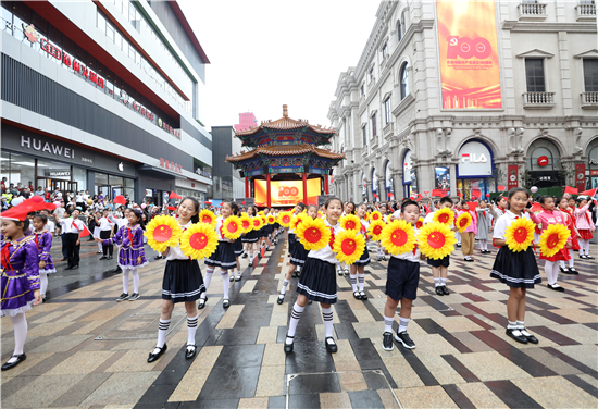 瀋陽市“唱支山歌給黨聽”主題快閃活動在中街舉行_fororder_微信圖片_20210627164419