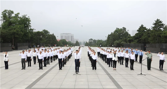 錦州市委理論學習中心組在遼沈戰役紀念館重溫入黨誓詞_fororder_圖片21