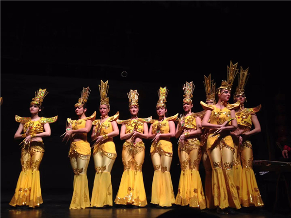 The Serbian Version of Thousand Hands Guan Yin Dance_fororder_田真-塞爾維亞版千手觀音-塞爾維亞