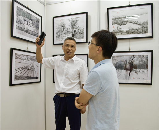 鞍山“老兵藝壇”作品展落幕 10余萬人觀看展覽_fororder_老兵4