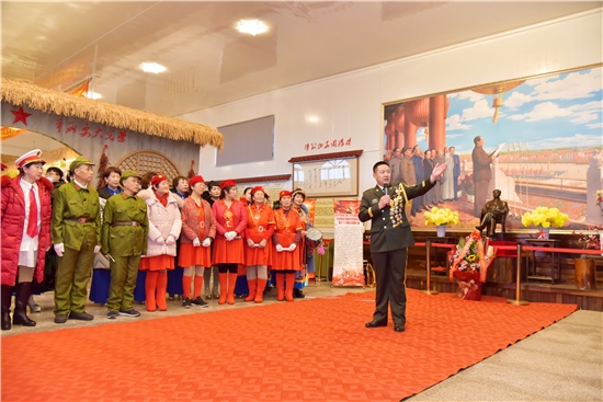 鞍山有座紅色軍人博物館 免費向市民開放_fororder_26日紀念活動 攝影 王慶亮