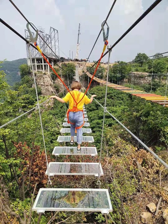 聚焦旅遊新星 走進醉美本溪大峽谷