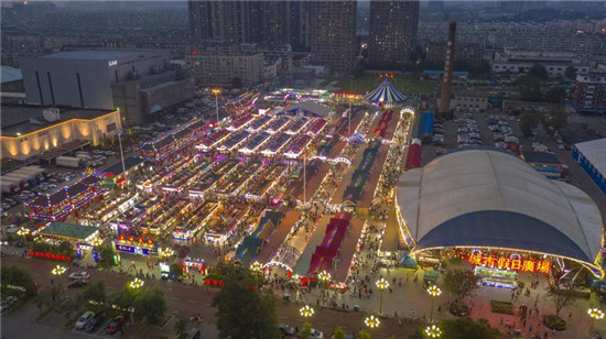 夏涼避暑 魅力五城丨瀋陽塔灣·興順國際夜市新增海盜船等大型娛樂項目