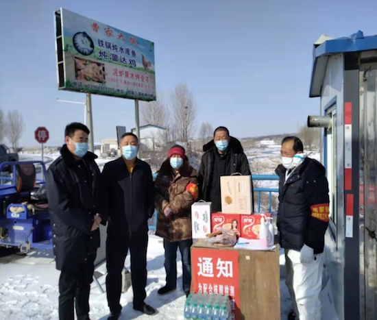 抗疫新時代殘疾人工作者在行動④|營口大石橋市周家鎮三道嶺村第一書記曹文戈：成為抗疫宣傳員、守門員、戰鬥員_fororder_1