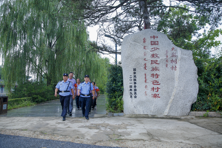 踐行新時代“楓橋經驗” 丹東鳳城公安打通民生警務工作“最後一公里”