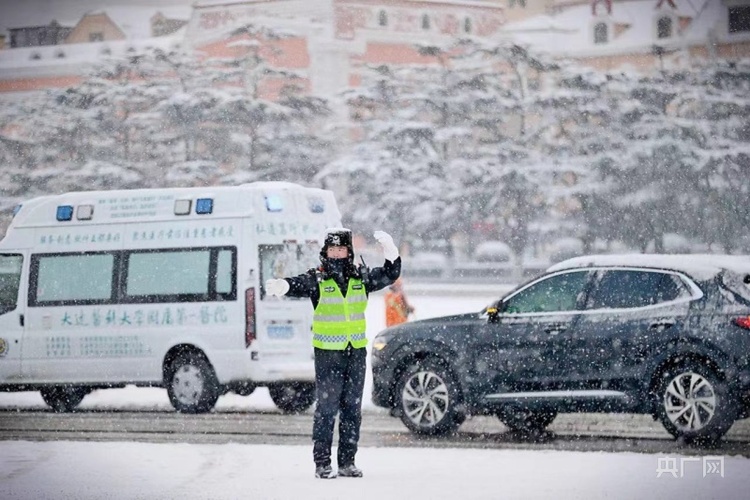 大連初雪，在冬天開始的這天