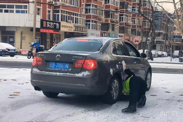 大連初雪，在冬天開始的這天